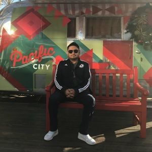 Meet your Posher, Phil